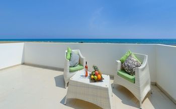 Sunrise Frontline Villas Sotira  Bagian luar foto