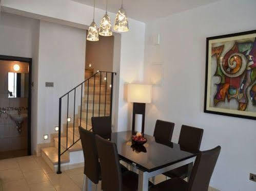 Sunrise Frontline Villas Sotira  Bagian luar foto
